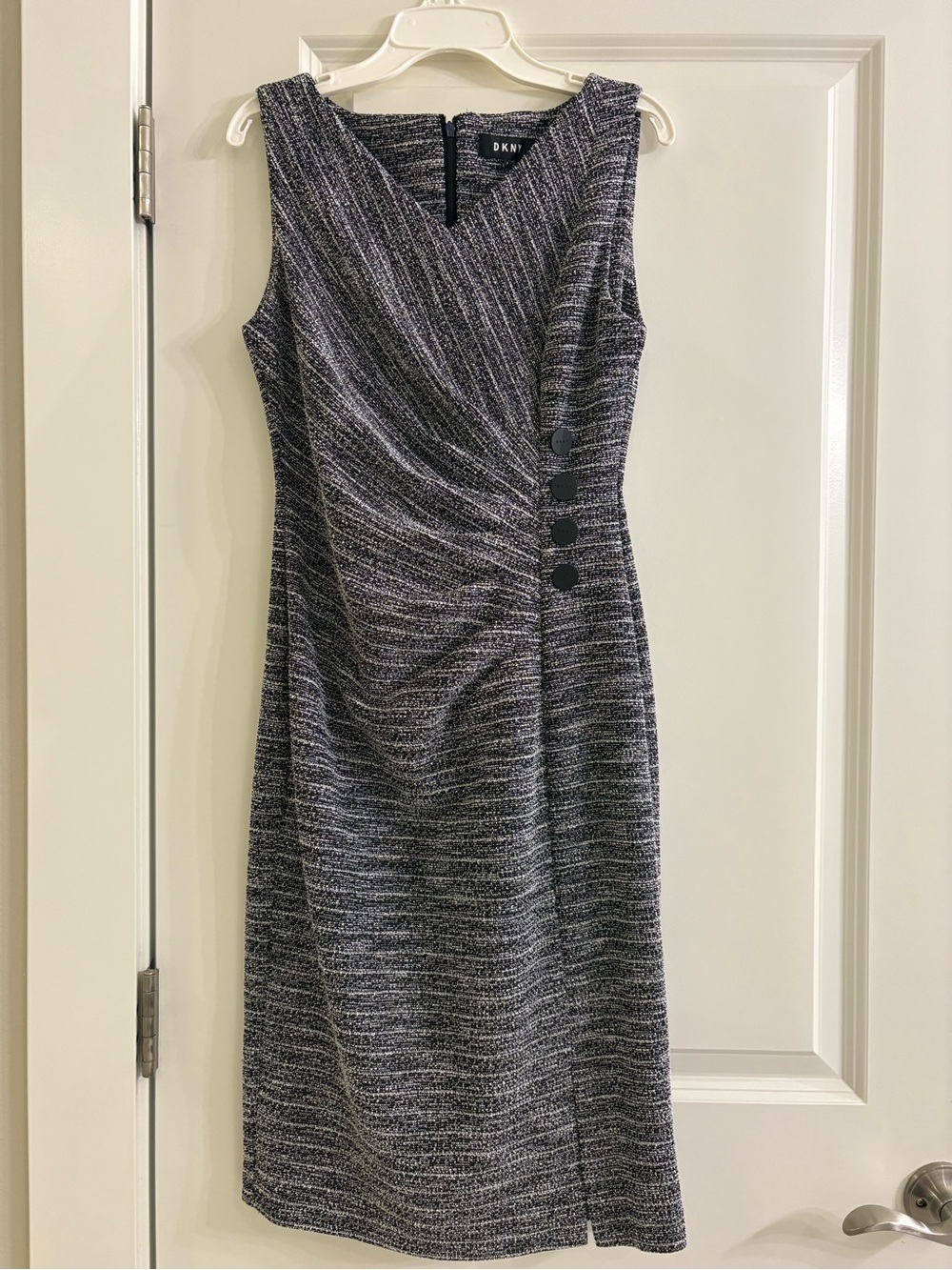 DKNY Women’s Size 2 Black White Textured Faux Wrap Sheath Work Dress - Picture 3 of 12